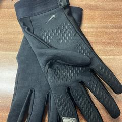 Handschoenen, a été signalé par Pathé Amersfoort utilisant iLost