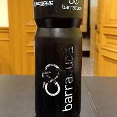 Fľaša na pitie, ako bolo nahlásené Universiteit Gent - Faculteitsbibliotheek LW pomocou iLost