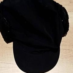 Kläder Pet, rapporterat av Regio Antwerpen - Brussel med iLost