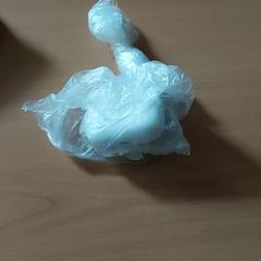 Táska - plastiek tas, amint azt Regio Antwerpen - Brussel az iLost segítségével jelentette.
