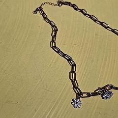 Halsketting Goudachtig, ha sido reportado por IKEA Wilrijk con iLost