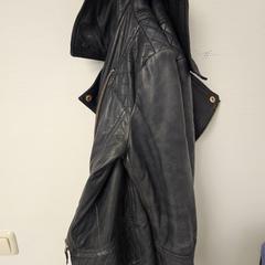 Leren jas, som rapporterats till iLost