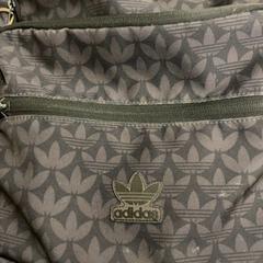 Väska, rapporterat av HTM med iLost