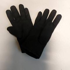 Guanti, come riportato da Centraal magazijn utilizzando iLost