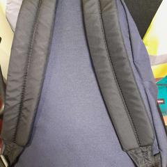 Mochila BLEU MARINE, como reportado por TCL utilizando o iLost