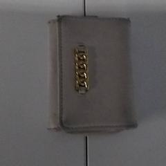 Plånbok Milambo, rapporterat av Regio Antwerpen - Brussel med iLost