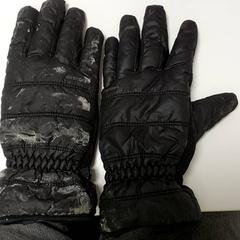 Kleding Handschoen, zoals gemeld door Regio Limburg - Leuven met iLost