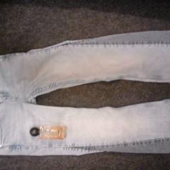 Denim pants en parfum, as reported by SnowWorld Landgraaf using iLost