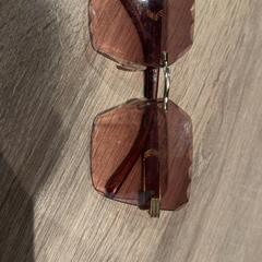 색안경, iLost를 사용하여 Van der Valk Hotel Apeldoorn - De Cantharel에 보고됨