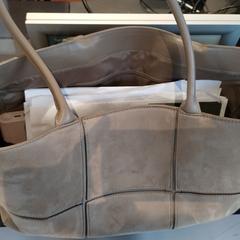 Beige tas van H&M がiLostに報告されました