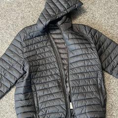 재킷 Schwarz, iLost를 사용하여 hoop Kirche - Campus Bremen에 보고됨