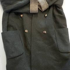 Kleding - Mantel grijs, como reportado por Centraal magazijn utilizando o iLost