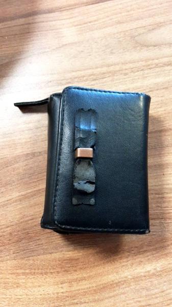 Wallet van Dijk