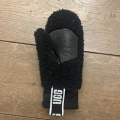 Want UGG, amint azt az iLostnak jelentették.