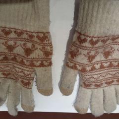 Handschoenen marron et baige, zoals gemeld door TCL met iLost