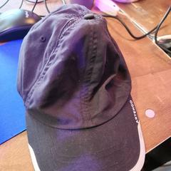 Gorra de beisbol Artengo, Blauw, ha sido reportado por Into The Great Wide Open con iLost