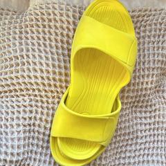 Towel & Slippers, as reported by Sheraton Brussels Airport Hotel using iLost