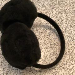 Ear muffs protectot, as reported by MEININGER Hotel Berlin "Mitte" Humboldthaus using iLost