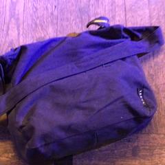 Torba Donkerblauw, zgłoszono przez De Heeren van Aemstel przy użyciu iLost