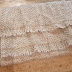 Shawl Creme, as reported by IKEA Wilrijk using iLost