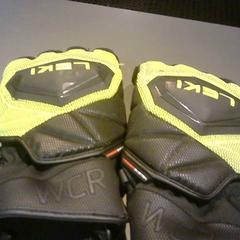 Handskar, rapporterat av SnowWorld Landgraaf med iLost