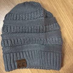 Kapelu, gisa salatu by IKEA Brno iLost erabiliz