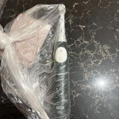 칫솔 Zwart, oral-B, iLost를 사용하여 Van der Valk Hotel Veenendaal에 보고됨