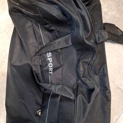 Väska op wieltjes (leeg), rapporterat av Qbuzz DMG med iLost