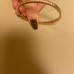 Prsten, jak nahlášeno Pathé Schiedam pomocí iLost