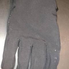 Glove, as reported by TivoliVredenburg using iLost