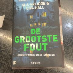 İLost kullanarak Rotterdam The Hague Airport tarafından bildirildiği gibi Kitap
