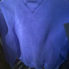 Sweter blue, zgłoszono przez Club Nyx/Exit Café przy użyciu iLost