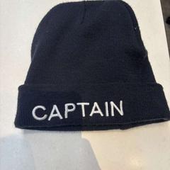 Beanie Met captain erop, jak nahlášeno Rijksmuseum van Oudheden pomocí iLost