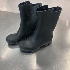 Gumové holínky, jak nahlášeno IKEA Brno pomocí iLost