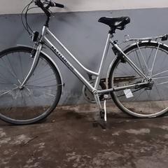 Női kerékpár Kettler-Alu-Rad Zilver-Zwarte letters, amint azt Fietsdepot Hasselt az iLost segítségével jelentette.