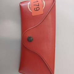 Eyewear box, as reported by Rock Werchter using iLost