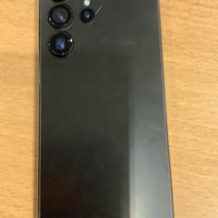 الهاتف الذكي zwart onbekend، كما تم الإبلاغ عنه بواسطة Gemeente Amsterdam عبر iLost