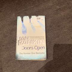 책, iLost를 사용하여 The Dominican에 보고됨