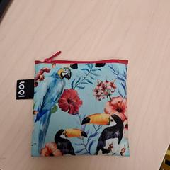 Kuplung táska, amint azt IKEA Paris - Italie Deux az iLost segítségével jelentette.