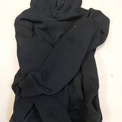 Luvtröja, rapporterat av Centraal magazijn med iLost