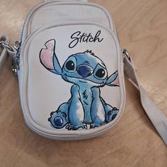 Táska, amint azt IKEA Lyon Grand Parilly az iLost segítségével jelentette.