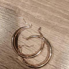 Pendiente, ha sido reportado por Van der Valk Hotel Apeldoorn - De Cantharel con iLost