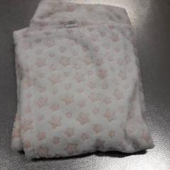 Deka Wit met roze sterren, jak nahlášeno IKEA Breda pomocí iLost