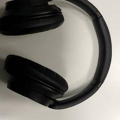 Słuchawki, zgłoszono przez Regio West-Vlaanderen przy użyciu iLost