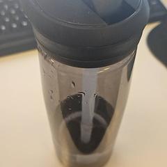 Wasserflasche NU gebouw, gemeldet von Vrije Universiteit Amsterdam über iLost