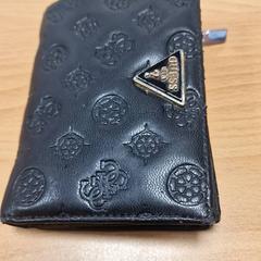 Beursje met pasjes Zwart, iLost를 사용하여 Gemeente Roermond에 보고됨