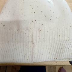 Gorro blanc, segons ha informat IKEA Paris - Thiais mitjançant iLost