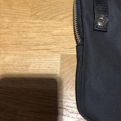 Handtas Zwart, segons ha informat Designer Outlet Roermond mitjançant iLost