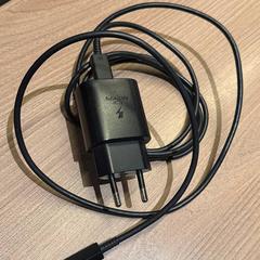 Câble Zwart Telefoon, a été signalé par Van der Valk Hotel Deventer utilisant iLost