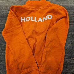 Vestje Holland Hema (134/140), ha sido reportado por WestCord Hotel Eindhoven con iLost